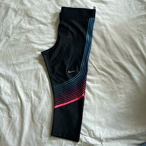 Nike Dri-Fit women’s running capris -size small